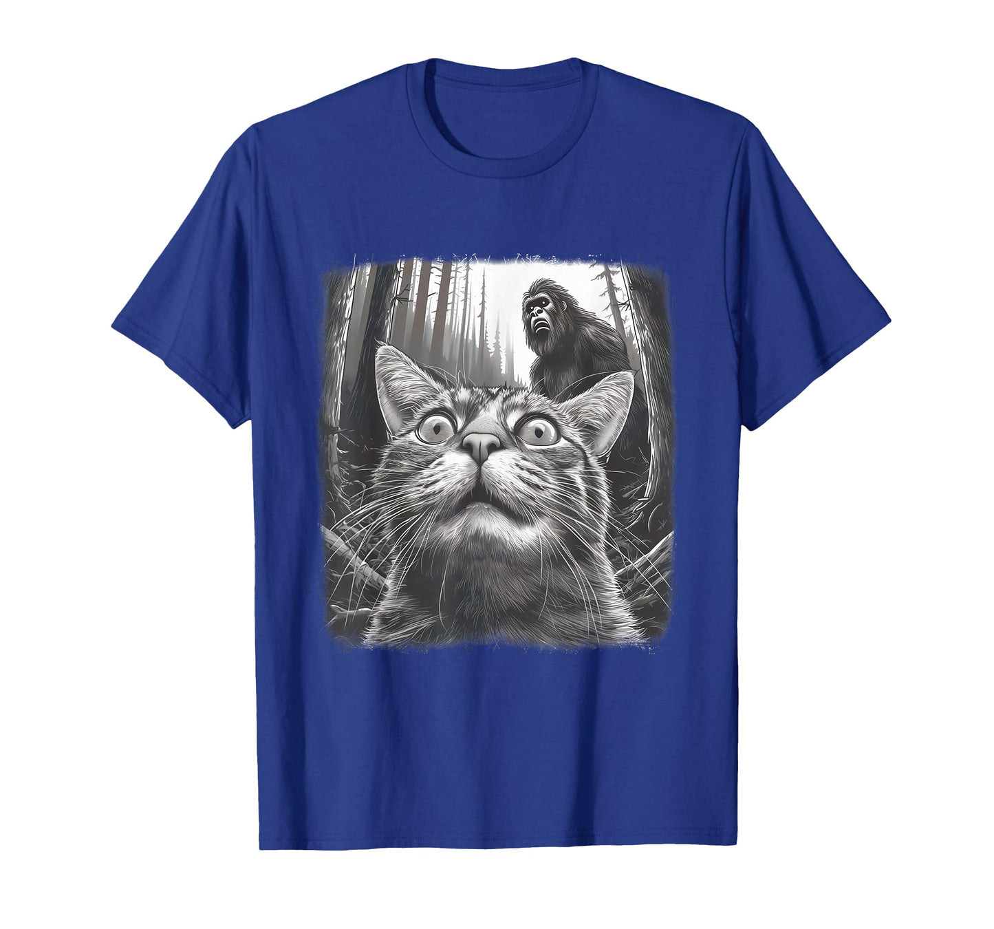 Surprised Scared Cat Selfie With Sasquatsch Bigfoot 0D4ERF T-Shirt