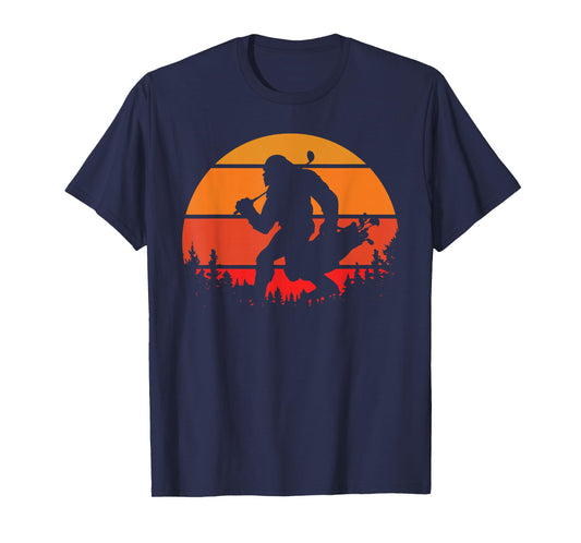 Funny Bigfoot Golf Retro Sasquatch Playing Golf T-Shirt