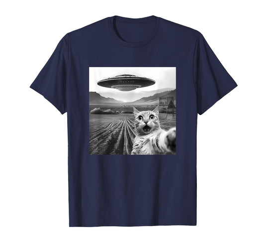Funny Area 51 UFO Cat Selfie with Alien Cat UFOs Meme Weird T-Shirt
