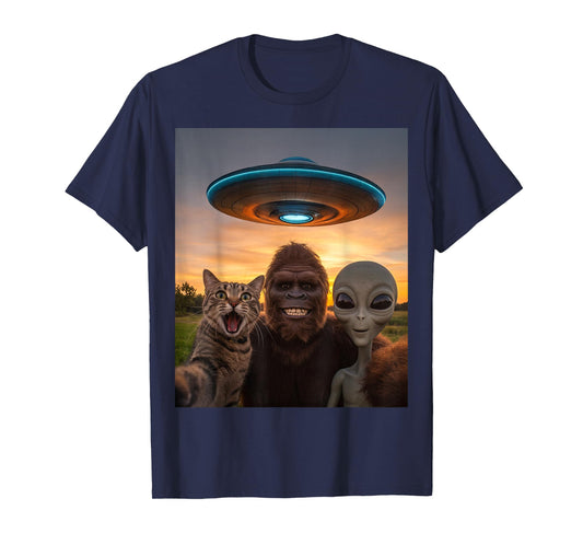 Cat Bigfoot Alien Selfie BFF Funny Photo With UFO T-Shirt