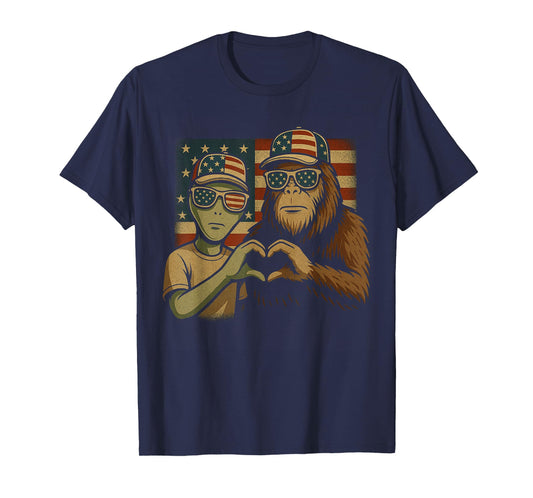 Funny Bigfoot Sasquatch UFO Bigfoot And Alien 4th Of July T-Shirt