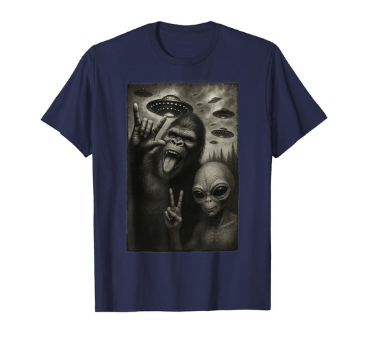 Funny Selfie Bigfoot Alien Sasquatch Rock On Hand Sign UFO T-Shirt