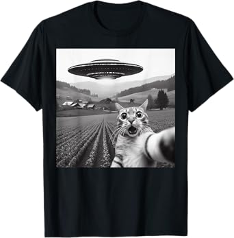 Cat Selfie With Alien UFO Funny Cat Gifts For Men Women Kid T-Shirt