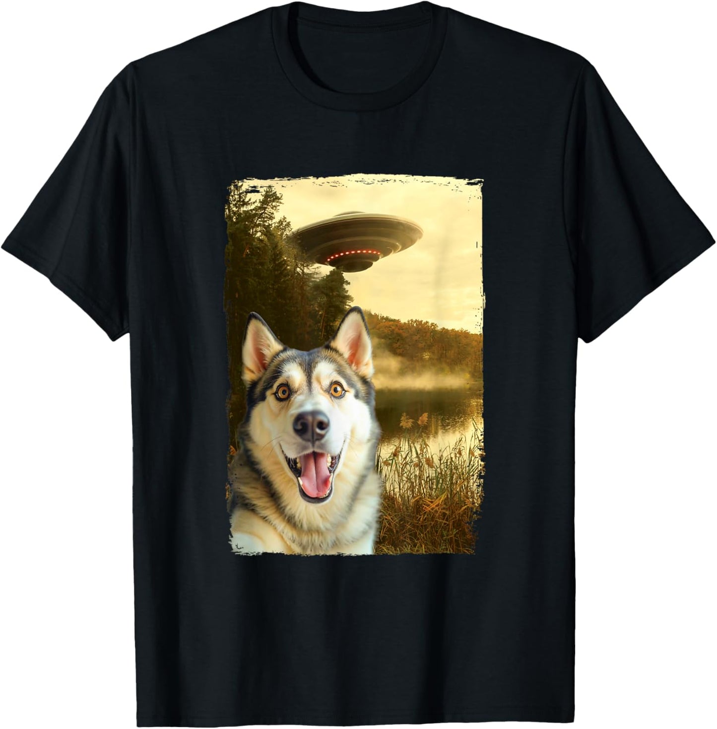 Funny Husky UFO Encounter Hilarious Husky Dog Selfie Aliens T-Shirt