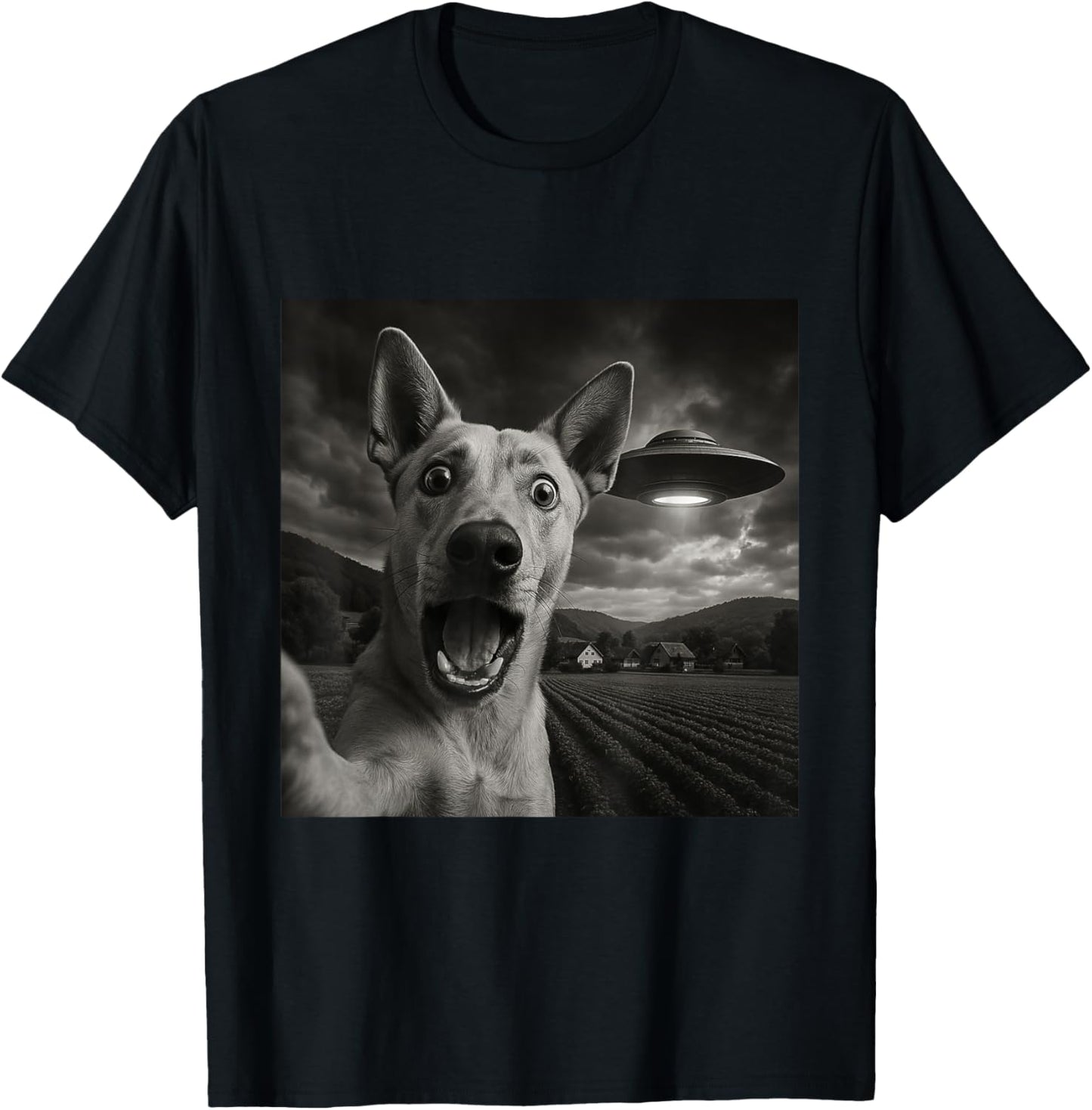 Carolina Dog UFO Encounters Selfie T-Shirt