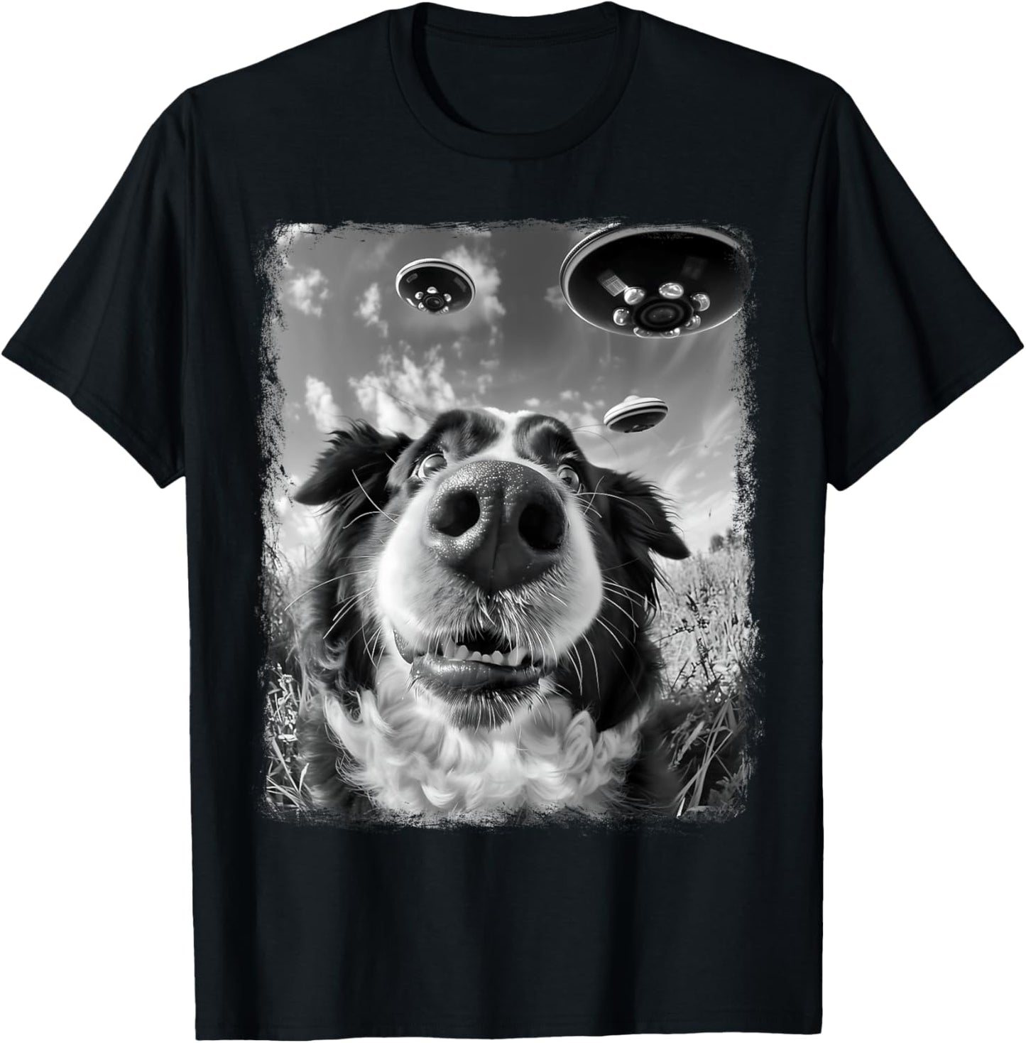 Bernese Mountain Dog Dog UFO Alien Extraterrestrial Selfie T-Shirt