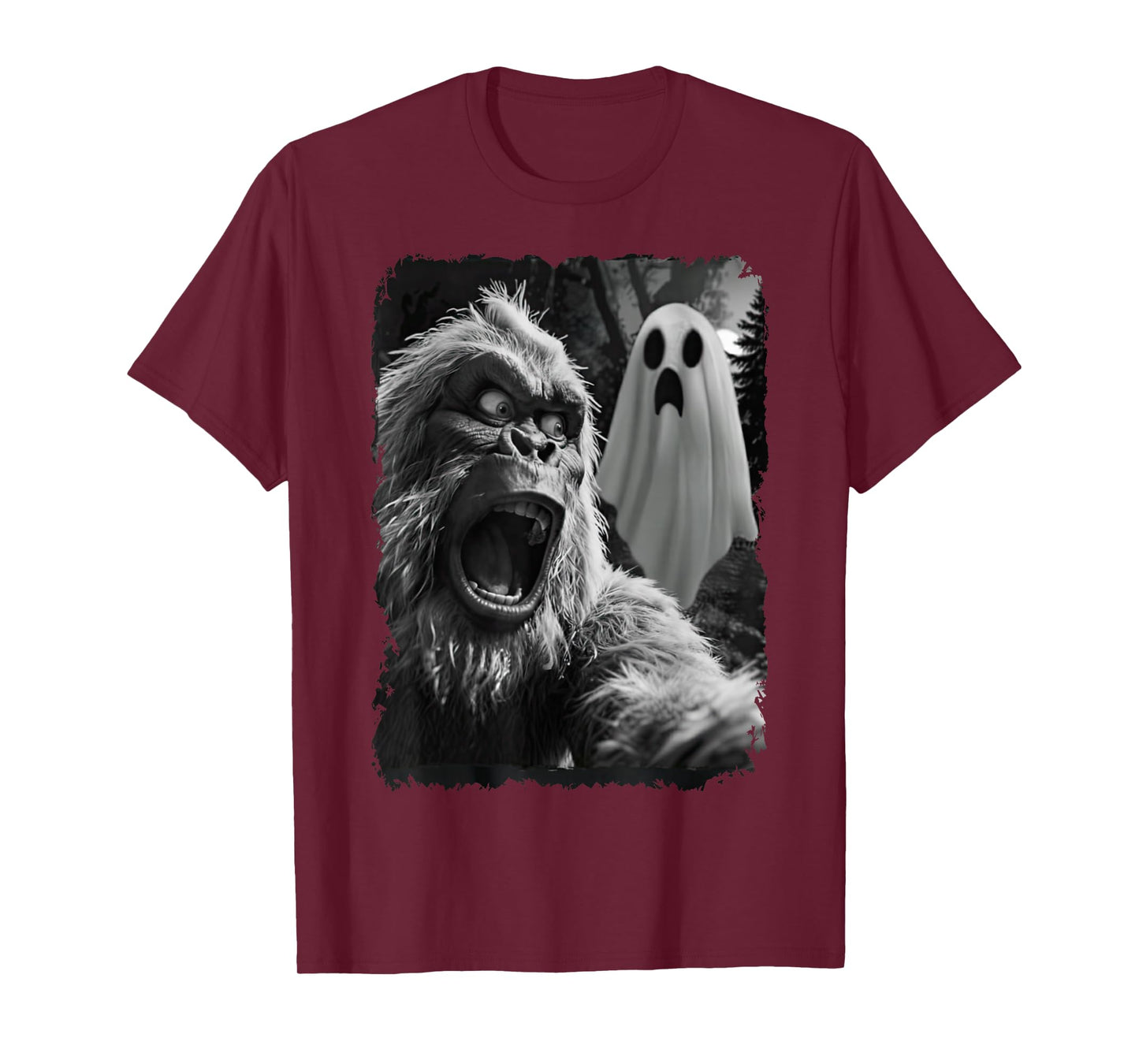 Funny Bigfoot Selfie Ghost Sasquatch Halloween Bigfoot T-Shirt