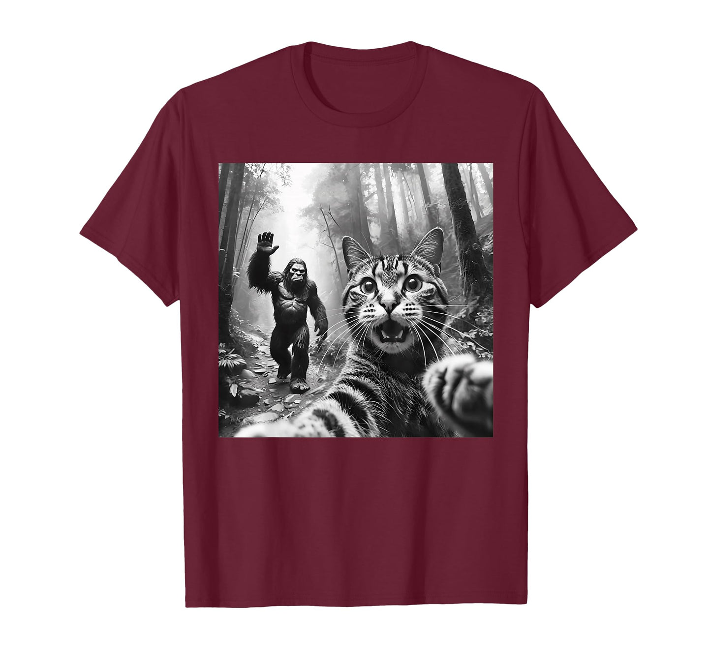 Surprised Scared Cat Selfie with Bigfoot Sasquatch Funny T-Shirt