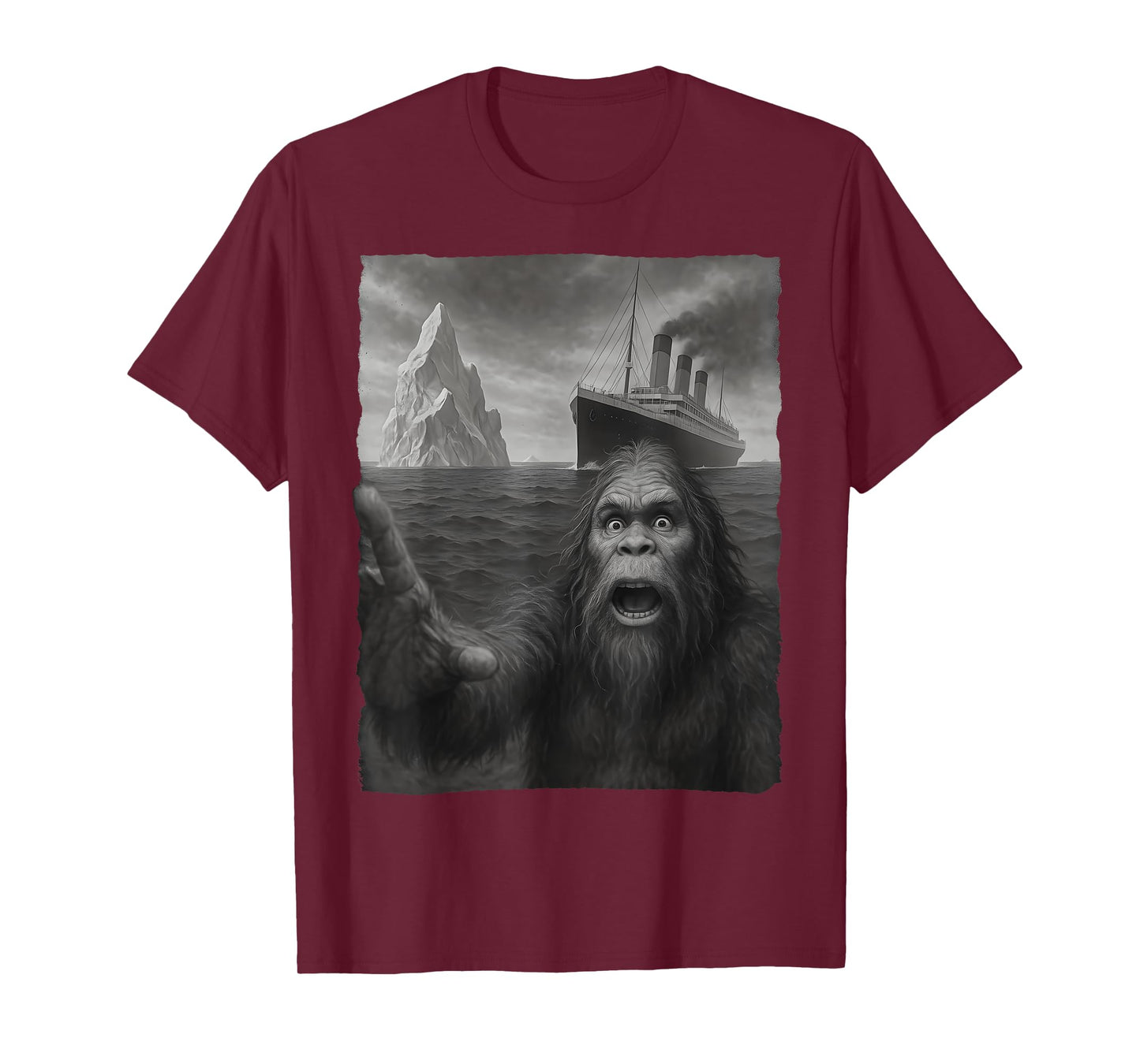 Funny Bigfoot Selfie Titanic T-Shirt