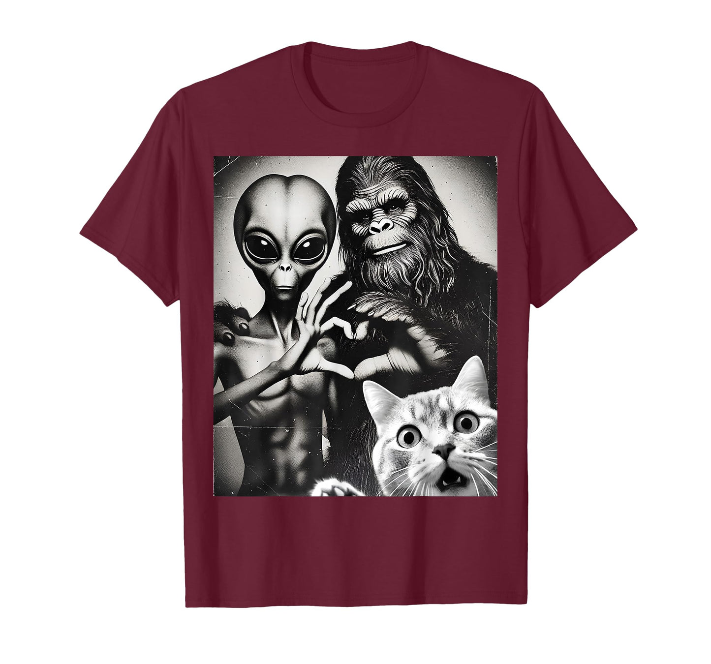 Funny Cat Selfie with Romantic Bigfoot in Love with Alien T-Shirt