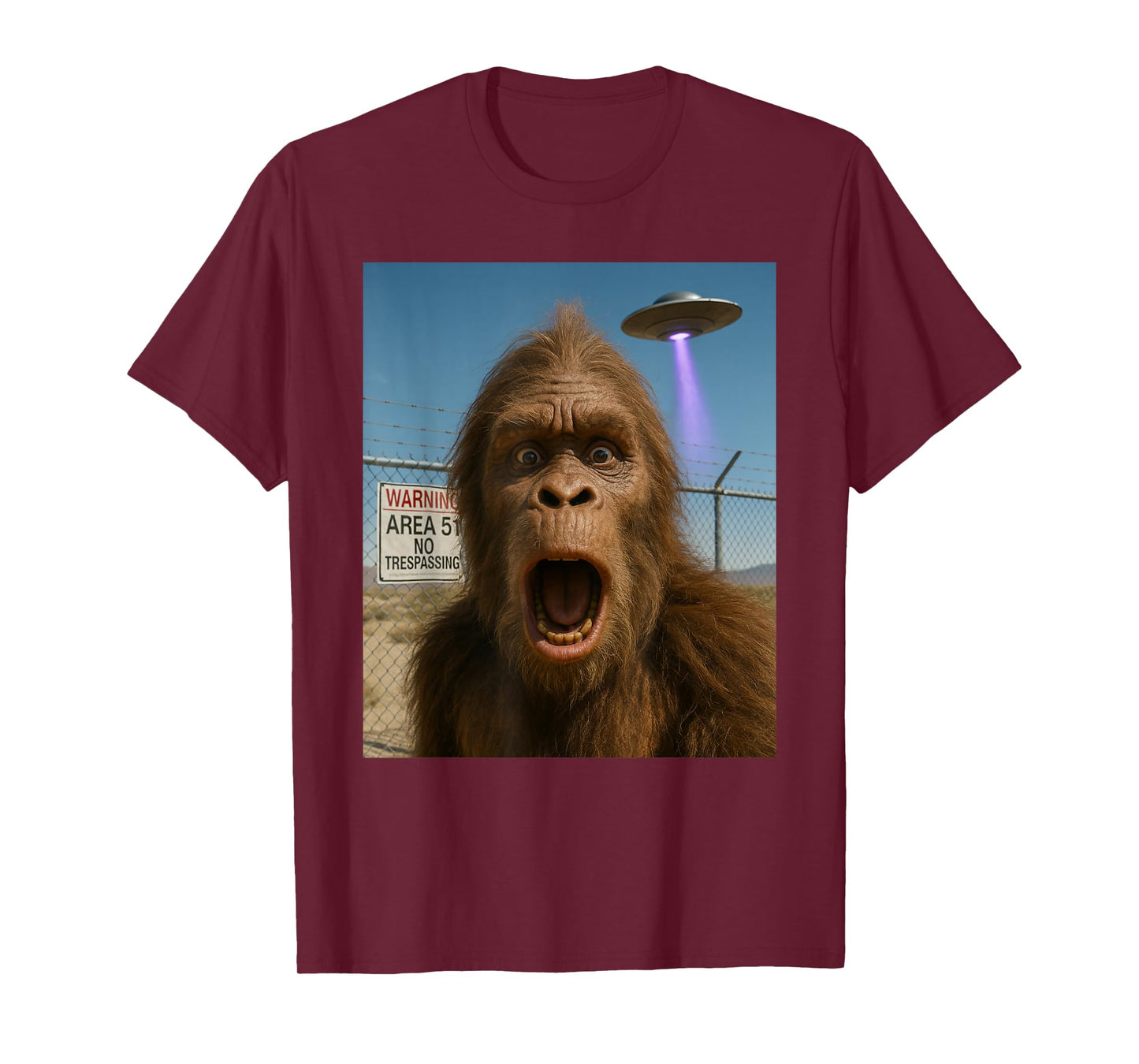 Bigfoot Selfie Sasquatch Funny Area 51 T-Shirt