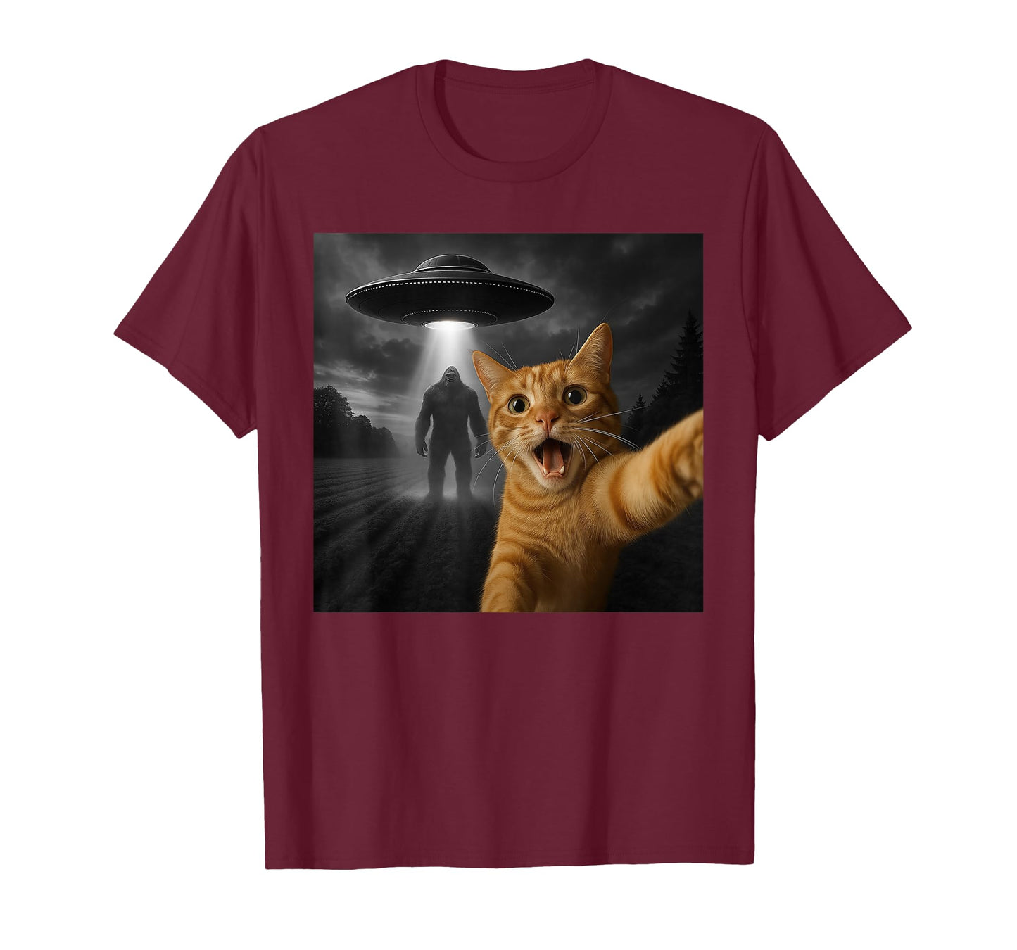 Cat Selfie with Sasquatch Bigfoot Alien UFO Funny Cat Meme T-Shirt