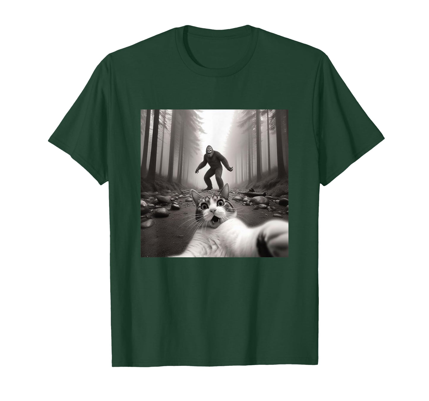 Funny Surprised Scared Cat Selfie With Sasquatsch Bigfoot T-Shirt