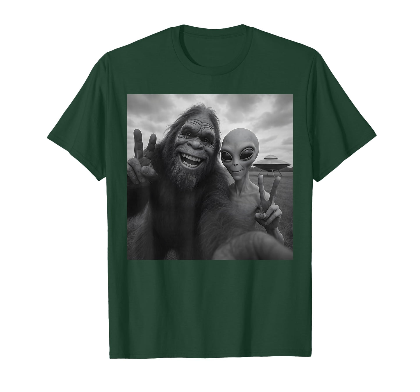 Funny Alien Bigfoot Selfie T-Shirt