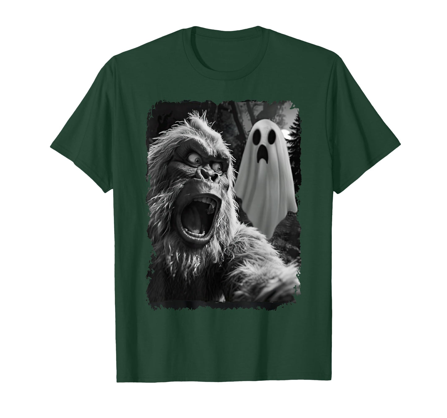 Funny Bigfoot Selfie Ghost Sasquatch Halloween Bigfoot T-Shirt