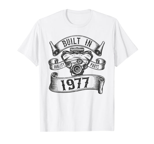 Vintage Built In 1977 Engine, Born in 1977 Gifts Birthday T-Shirt