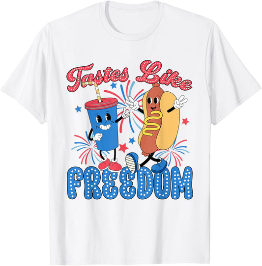 Retro Tastes Like Freedom July 4th US America Hotdog T-Shirt