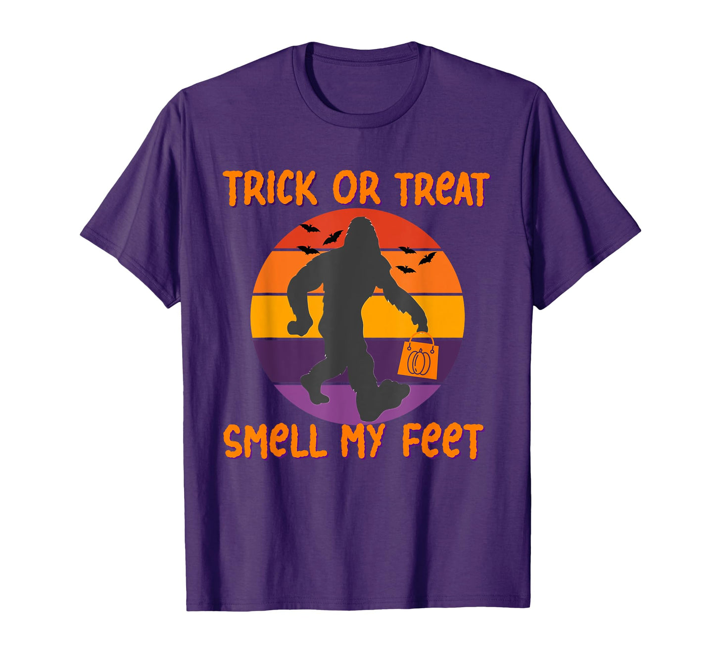 Bigfoot Halloween Trick or Treat Smell My Feet Funny T-Shirt