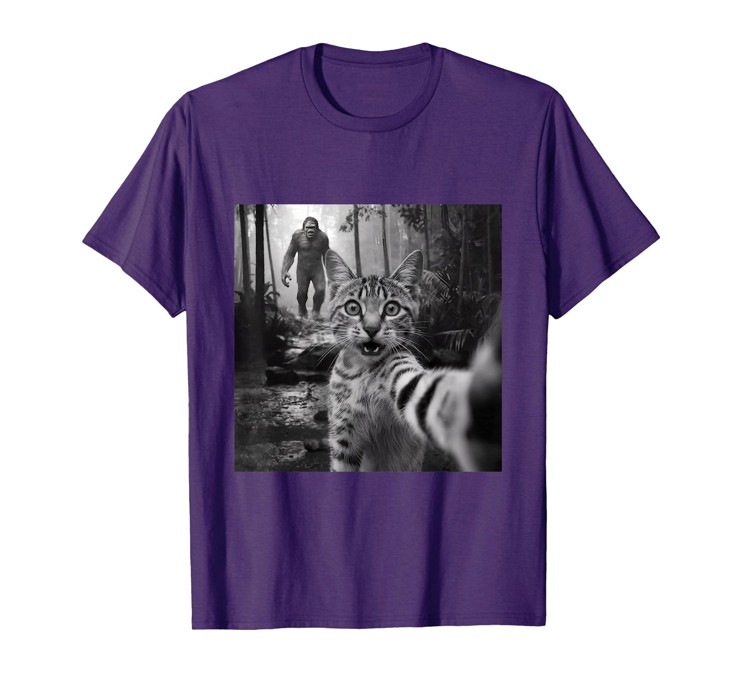 Funny surprised scared cat selfie with sasquatsch bigfoot T-Shirt