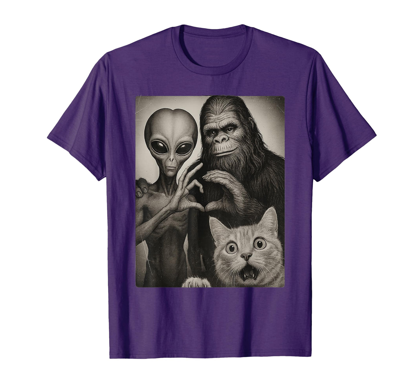 Funny Cat Selfie with Romantic Bigfoot in Love with Alien T-Shirt
