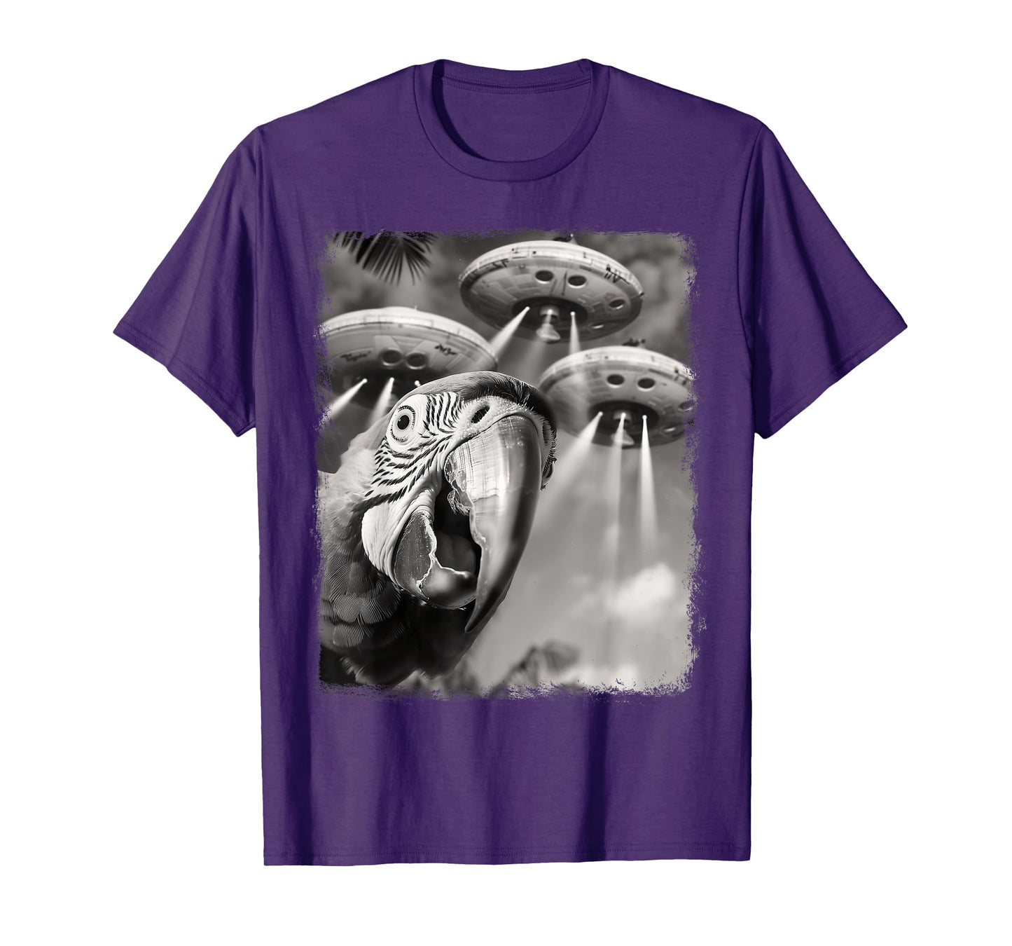 Macaw Parrot Bird UFO Alien Extraterrestrial Selfie T-Shirt