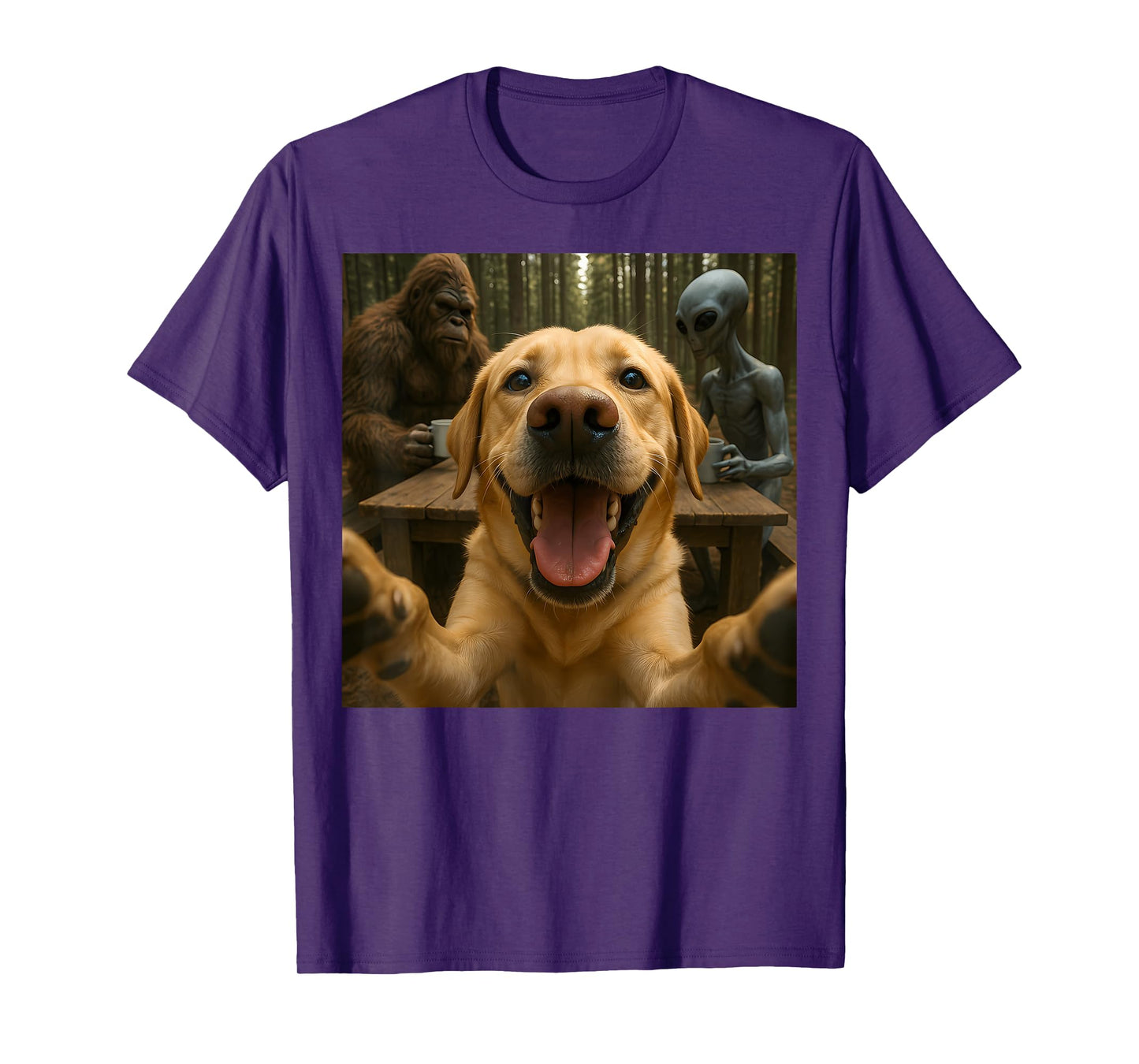 Funny Dog Selfie Bigfoot Alien Halloween T-Shirt