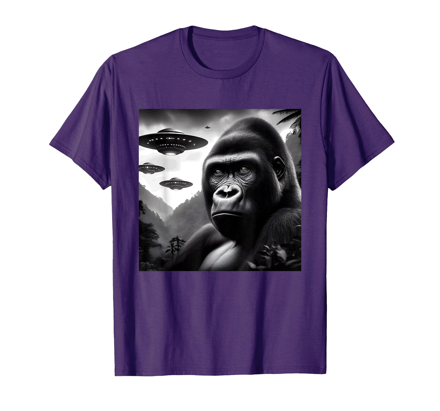 Gorilla Monkey Funny Graphic Selfie with UFOs Weird Aliens T-Shirt