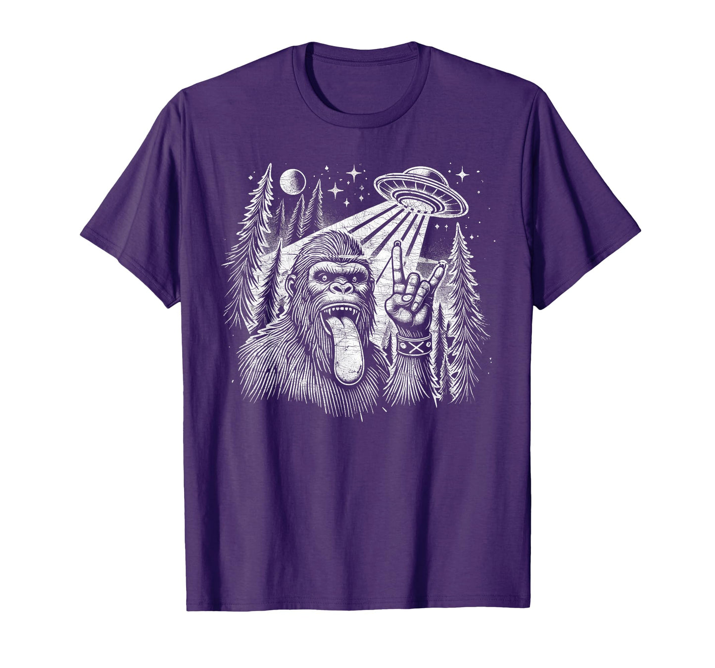 Sasquatch Selfie Big Foot Rock On UFO Alien Funny T-Shirt