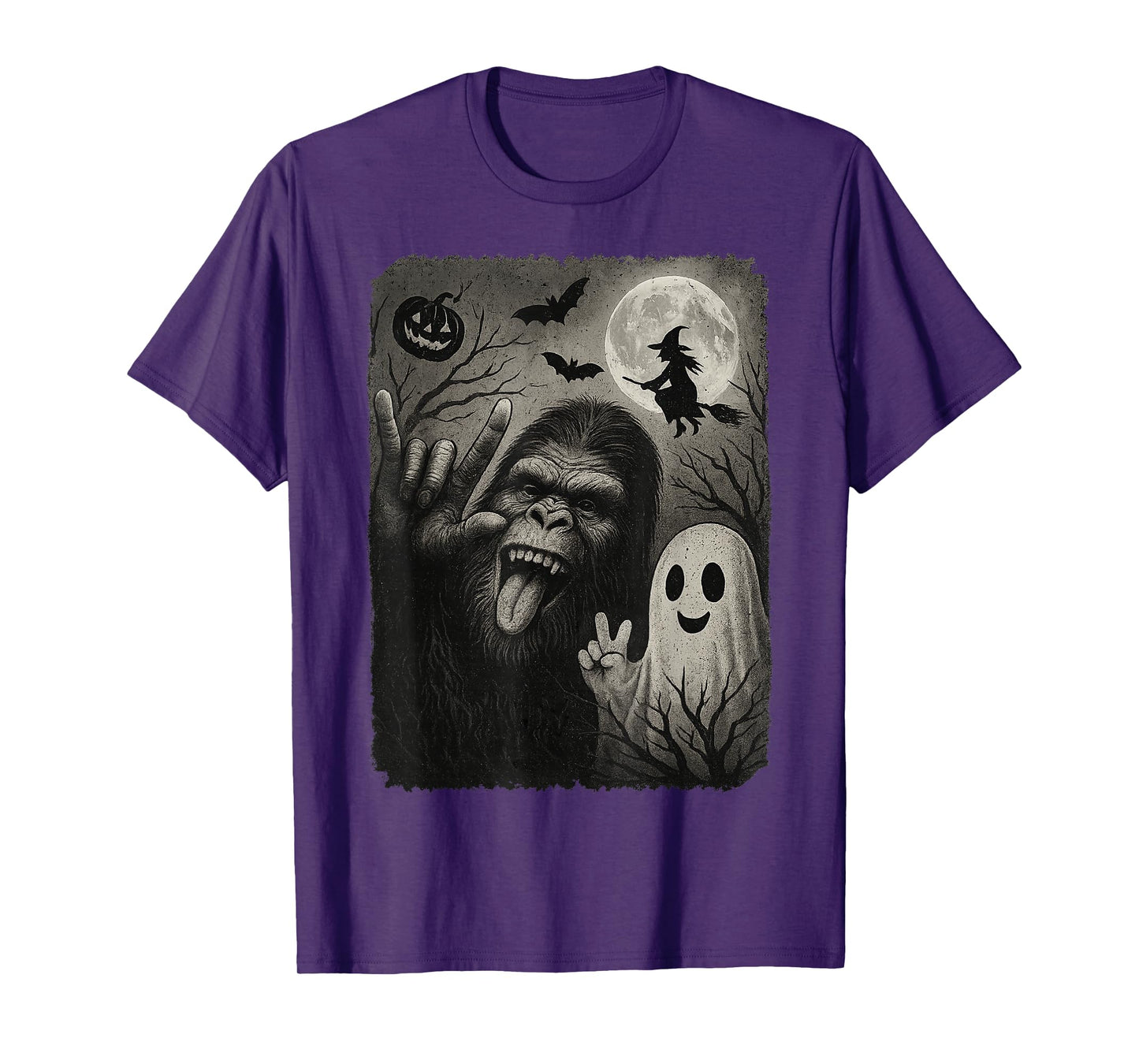 Funny Bigfoot Selfie With Boo Halloween Costume Mens Womens T-Shirt