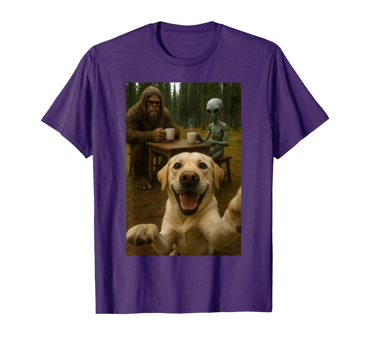 Dog Selfie With Bigfoot Alien Funny T-Shirt
