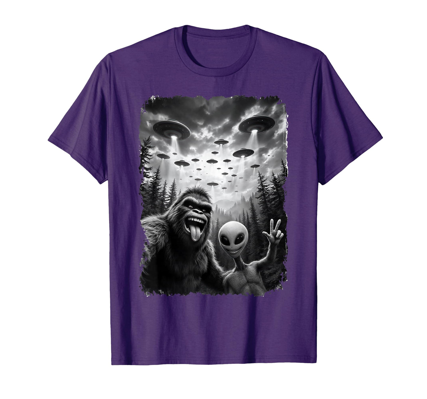 Funny Bigfoot and Alien Sasquatch Bruh Selfie T-Shirt