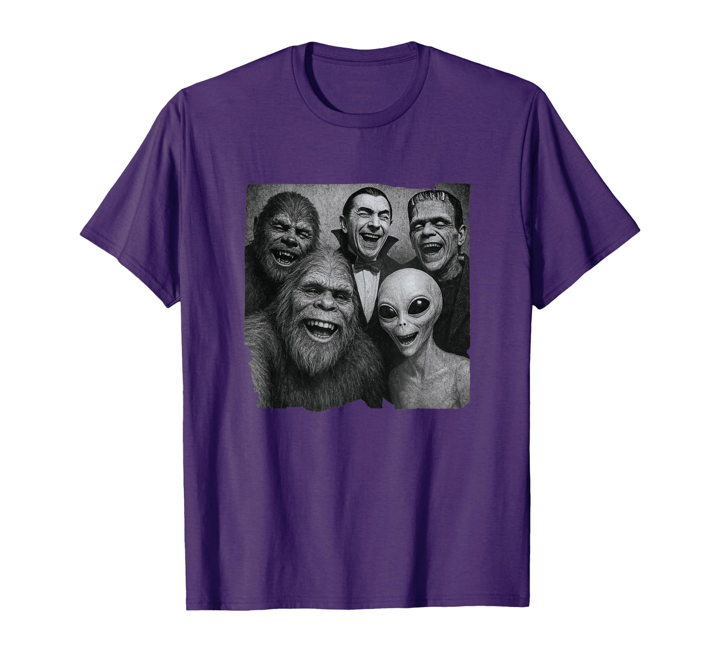 Halloween Bigfoot Alien Dracula Frankenstein Wolf Man Selfie T-Shirt