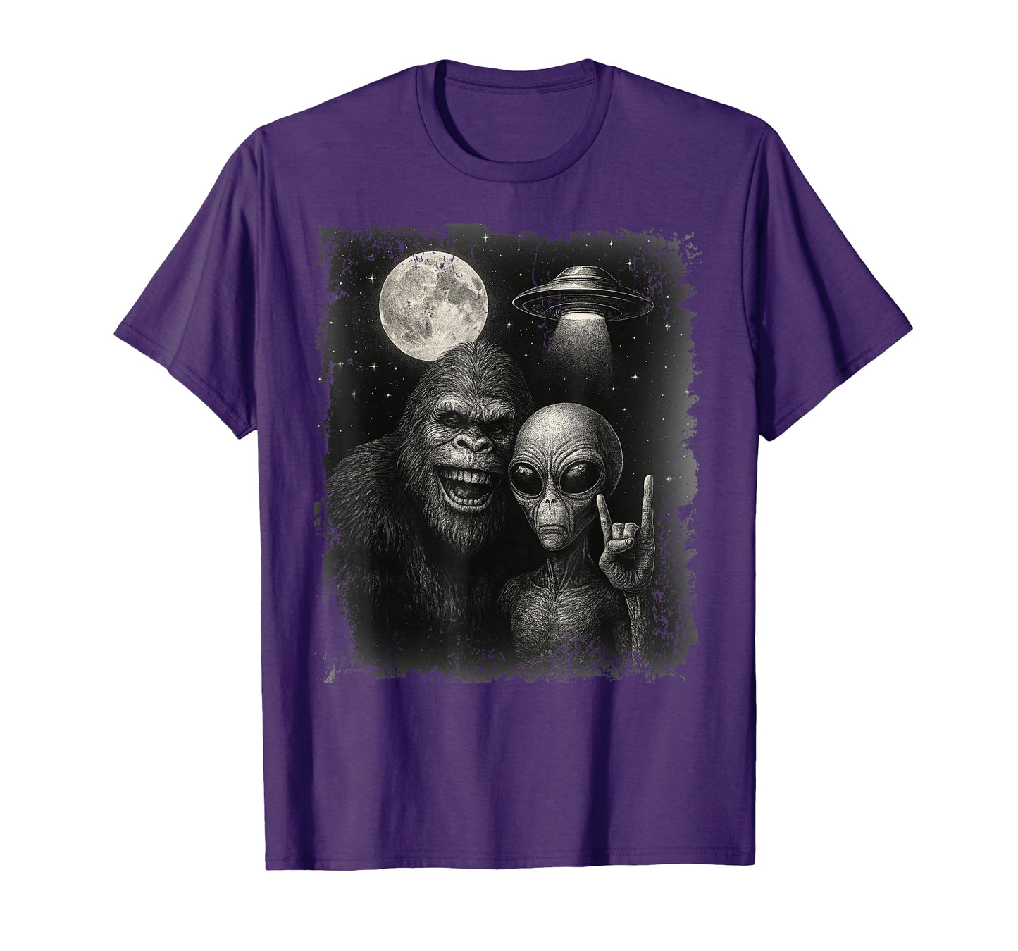 Funny Grunge Alien Selfie with Rock Bigfoot & UFO T-Shirt