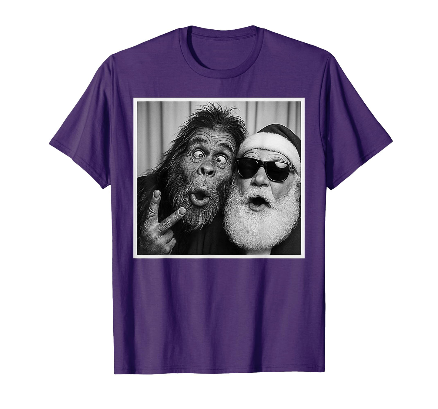 Funny Bigfoot photobooth with Santa Christmas Xmas T-Shirt
