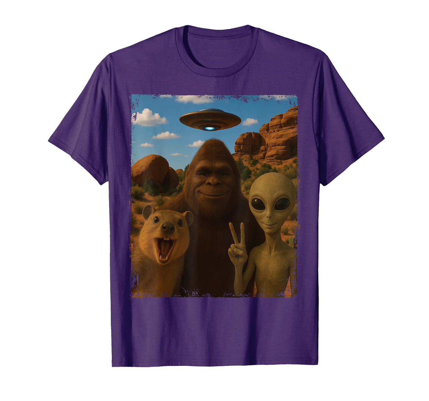 Funny Rock Hyrax Awawa Bigfoot Alien Selfie UFO Roswell T-Shirt