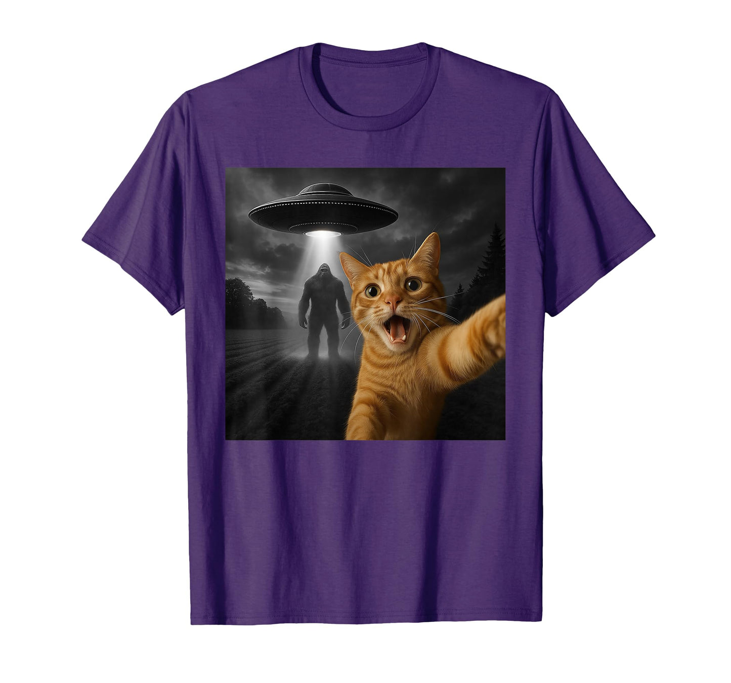Cat Selfie with Sasquatch Bigfoot Alien UFO Funny Cat Meme T-Shirt