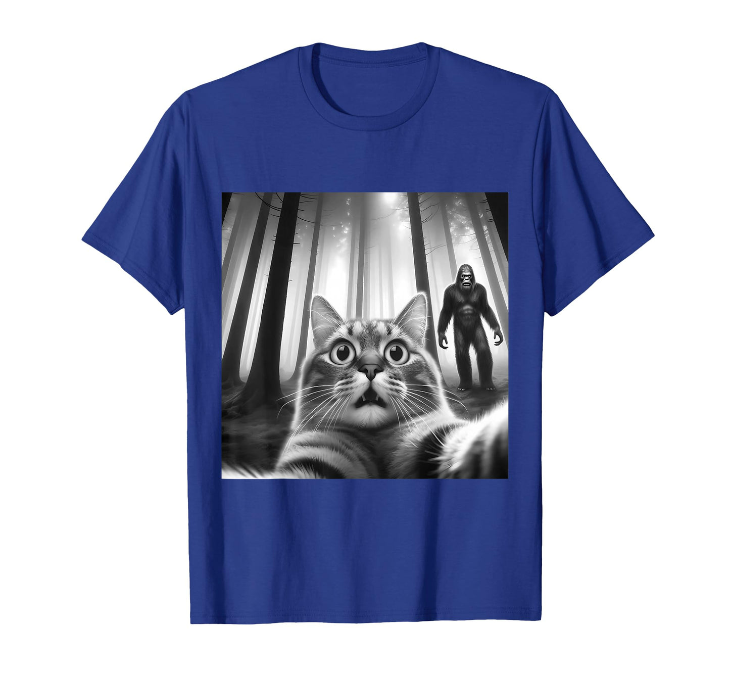 Funny Scared Cat Selfie with Bigfoot Cat Lovers Halloween T-Shirt