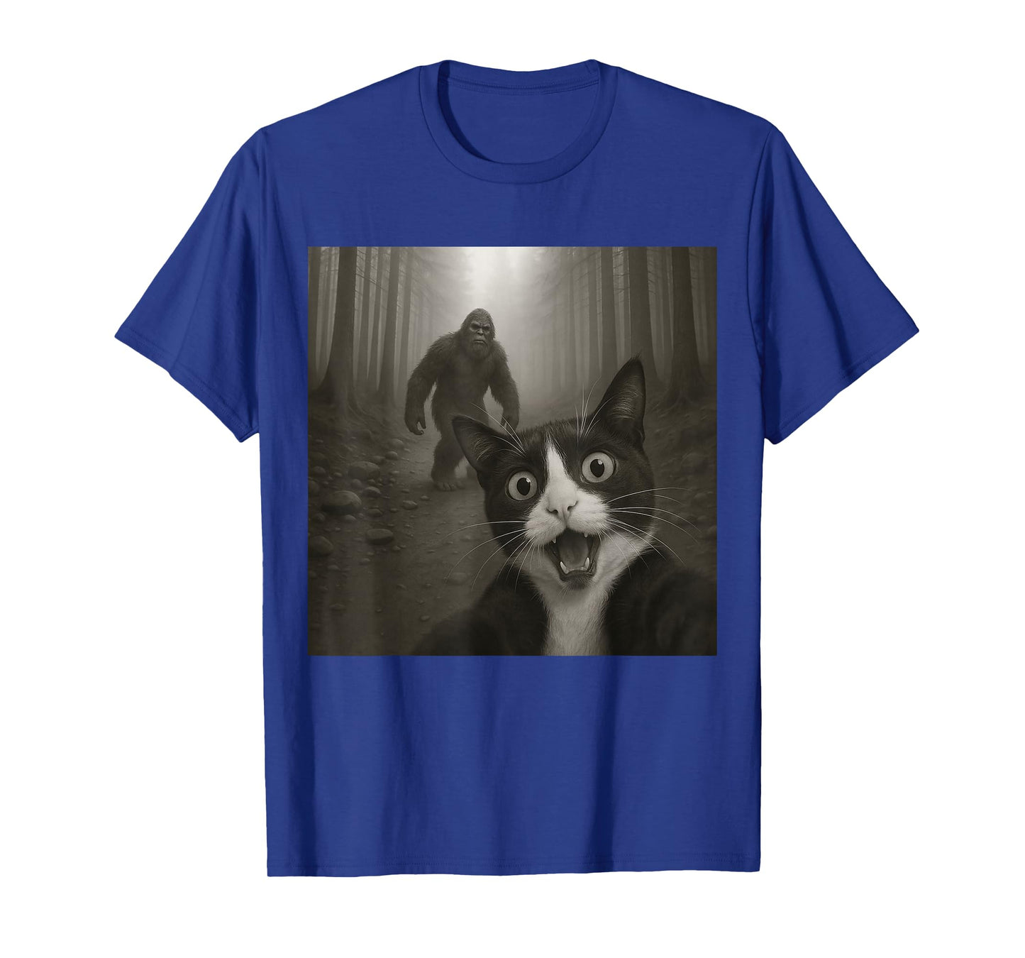 Funny Surprised Scared Tuxedo Cat Selfie With Bigfoot T-Shirt