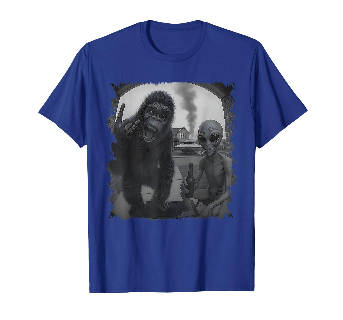 Funny Door Camera Men Women Sasquatch UFO Bigfoot And Alien T-Shirt