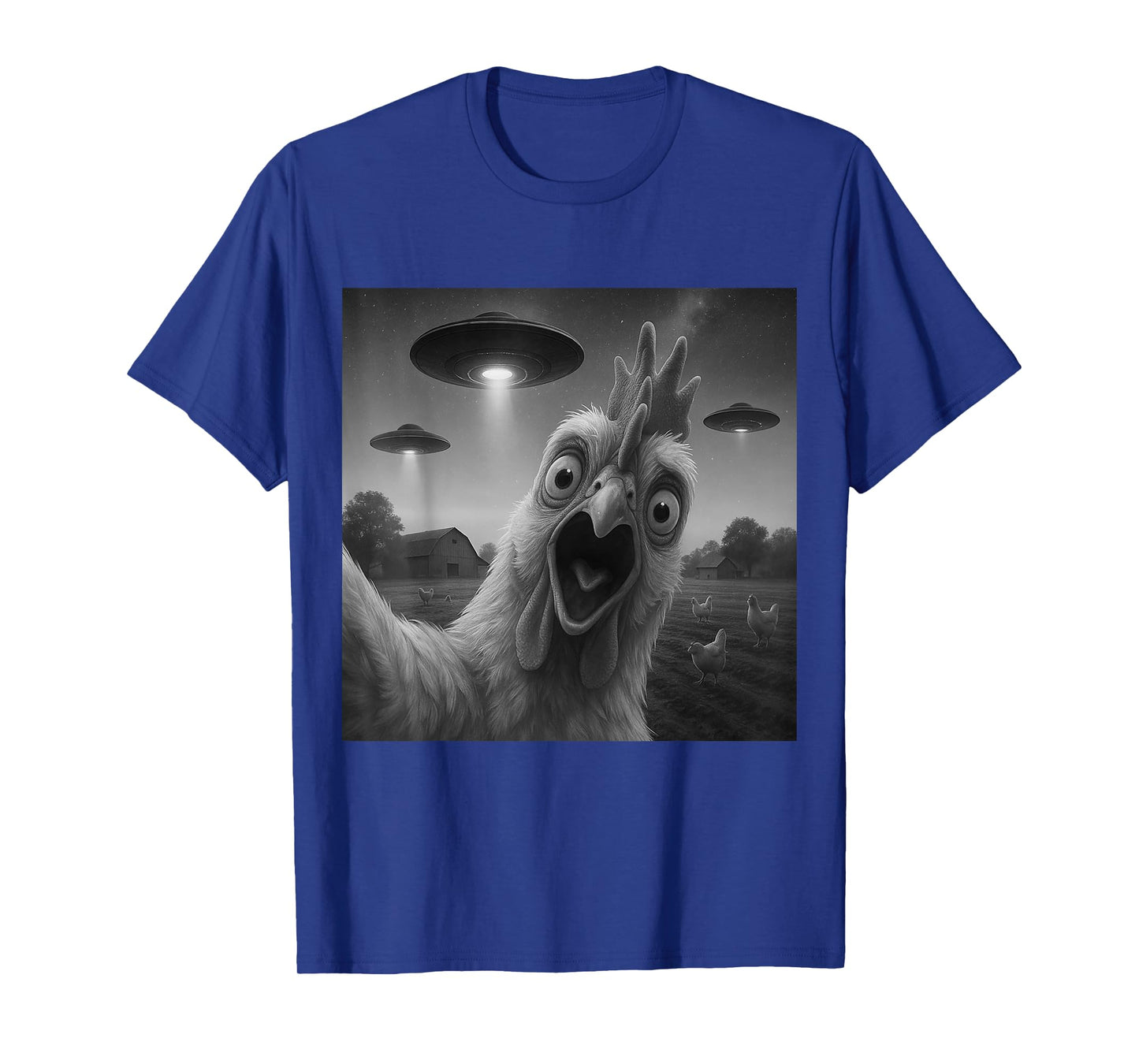 Chicken Rooster Funny Selfie Chicken with UFOs Weird Aliens T-Shirt