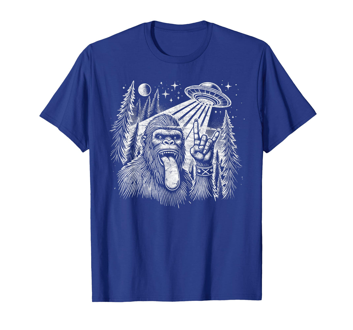 Sasquatch Selfie Big Foot Rock On UFO Alien Funny T-Shirt
