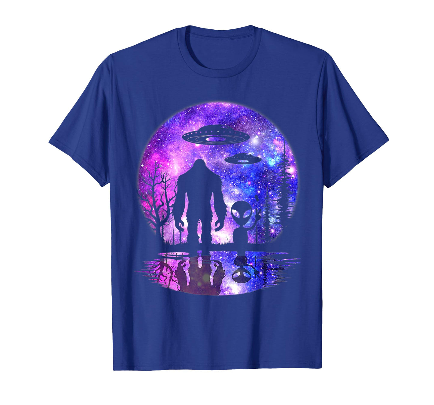 Alien And Bigfoot Full Moon Sasquatch UFO T-Shirt