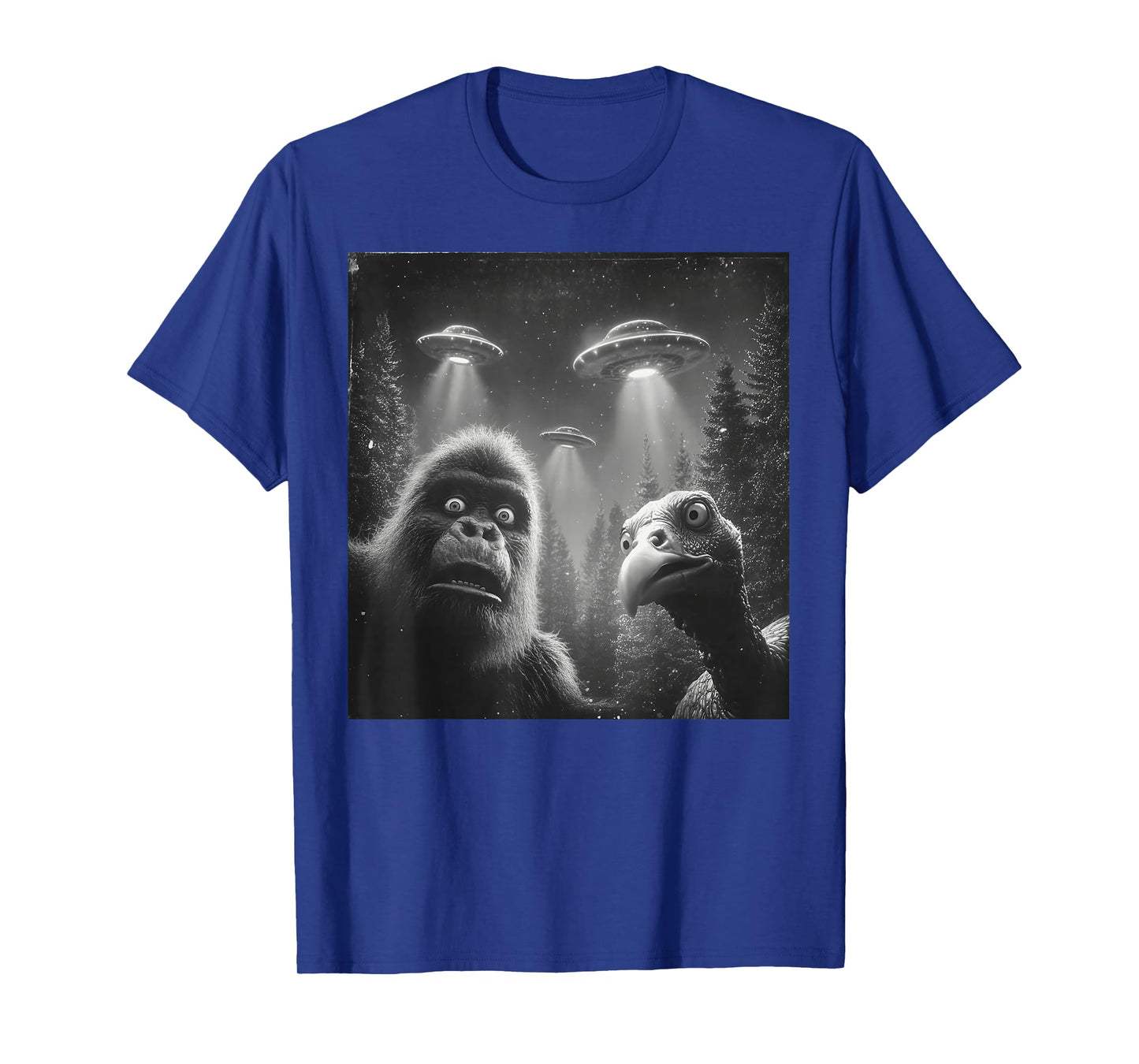 Funny Thanksgiving Bigfoot Turkey Selfie UFO Sasquatch T-Shirt
