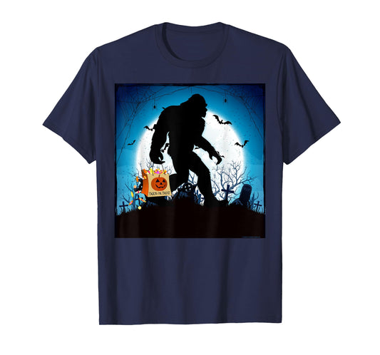 Spooky Halloween Bigfoot Trick or Treating Full Moon Bigfoot T-Shirt