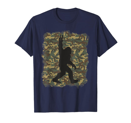 Bigfoot Sasquatch Peace Big Foot Squatch Army Camouflage Men T-Shirt