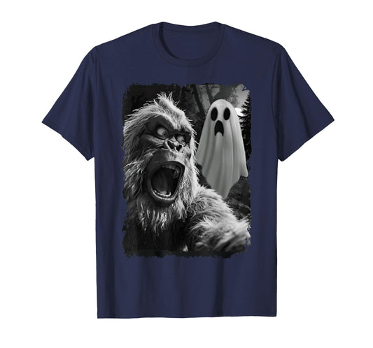 Funny Bigfoot Selfie Ghost Sasquatch Halloween Bigfoot T-Shirt