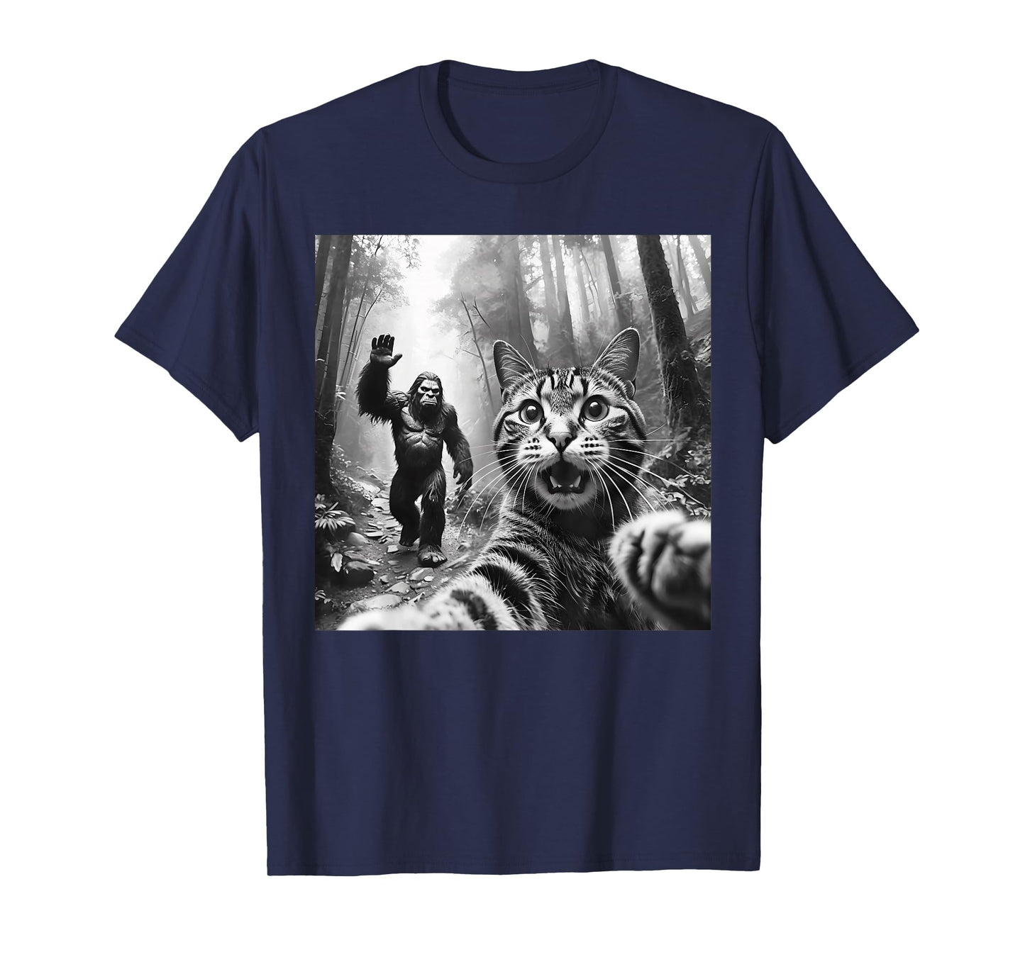 Surprised Scared Cat Selfie with Bigfoot Sasquatch Funny T-Shirt