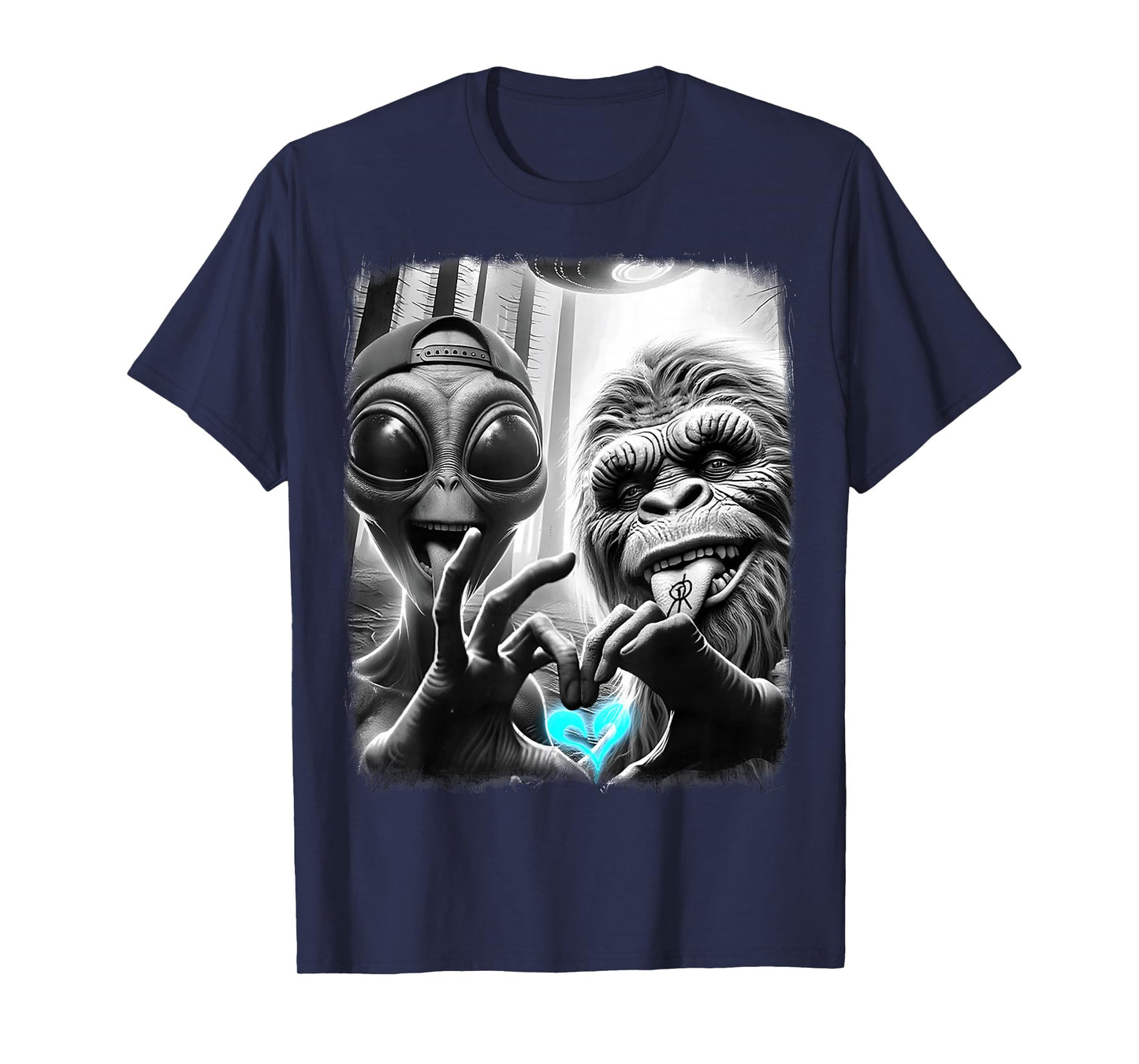 Bigfoot Sasquatch Alien Lovefest Love Hand Sign 0LTD4V T-Shirt