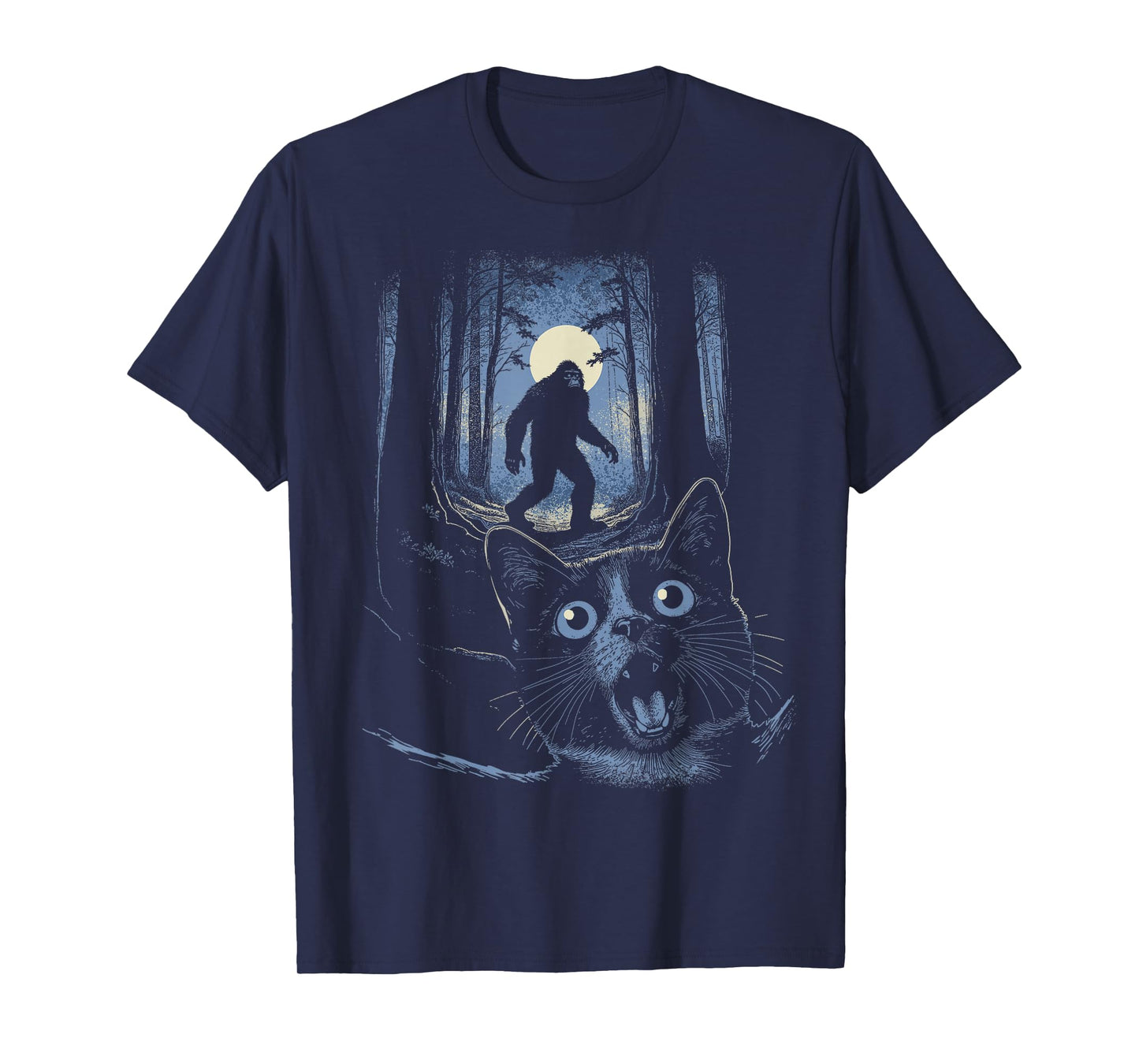 Funny Surprised Scared Cat Selfie With Bigfoot Sasquatch T-Shirt