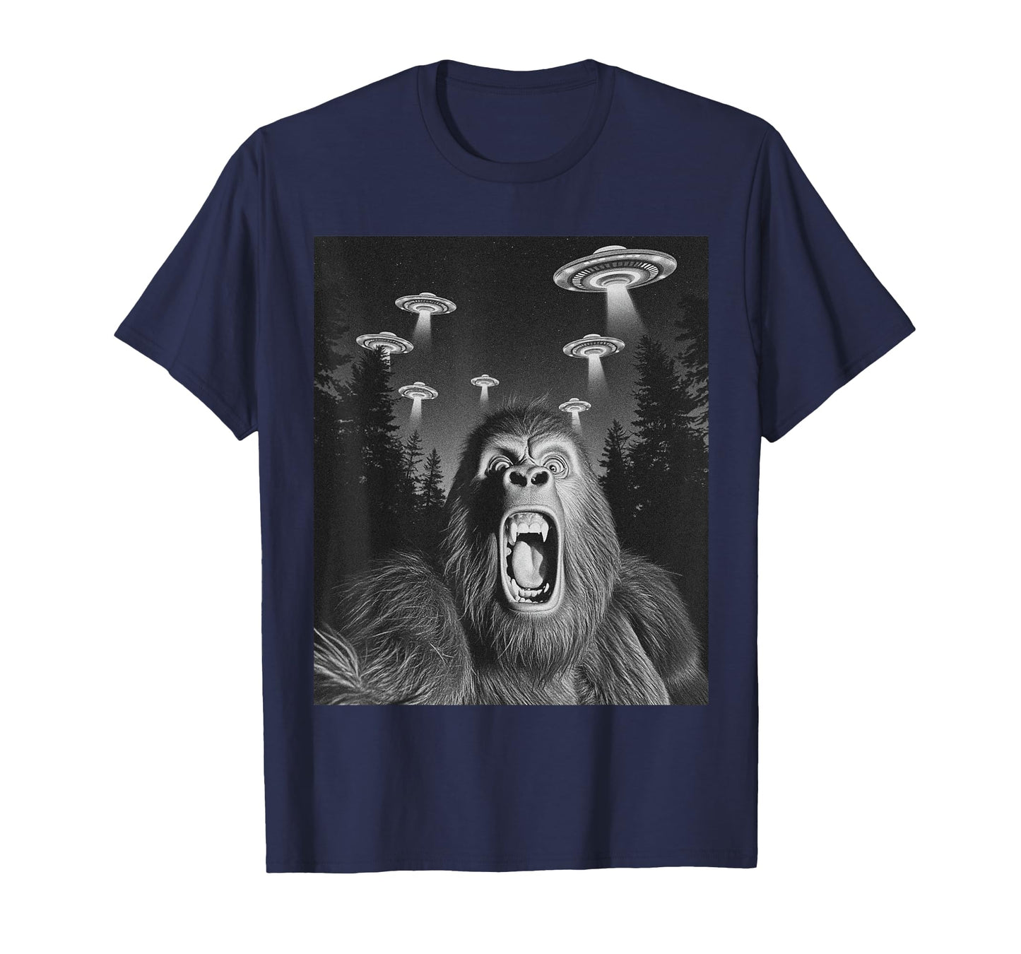 Surprised Bigfoot Selfie With UFO Sasquatch Meme Men Boy Kid T-Shirt